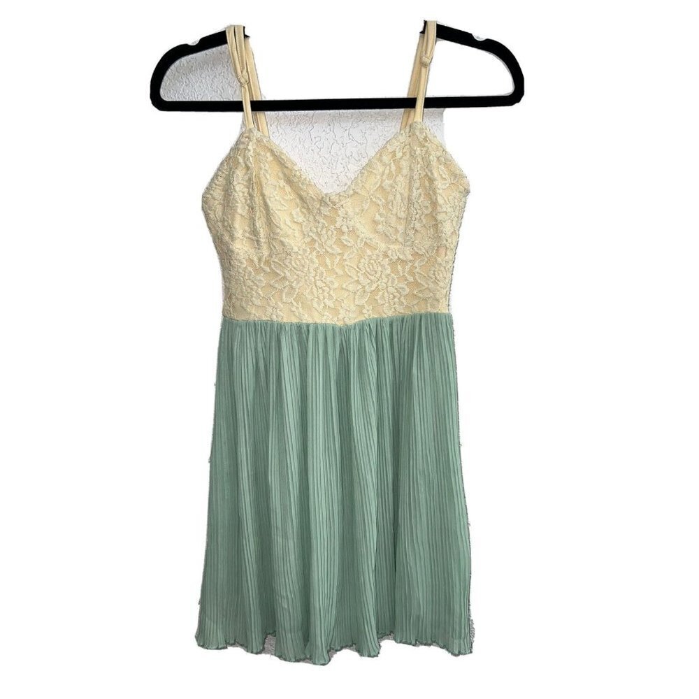 𝅺…LOST NWTS Dress Size XS Lace Top Jade & Cream Color